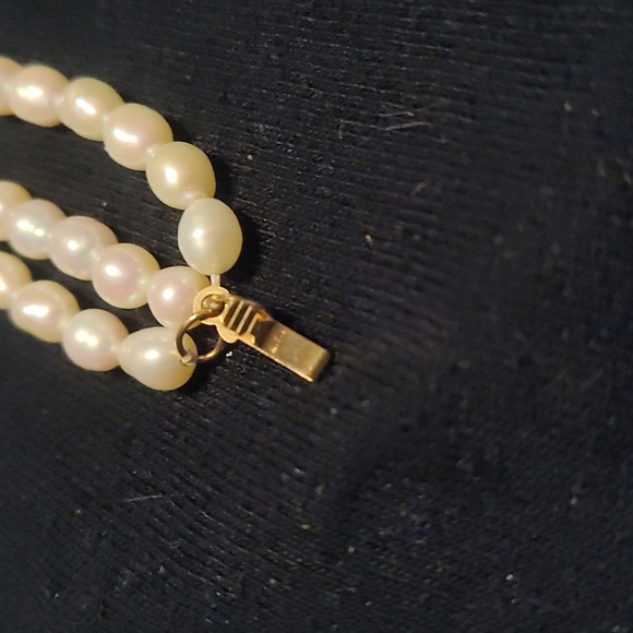 Three Strand R.T.I. 5mm banded pearl 14k gold bracelet - Picture 3 of 4